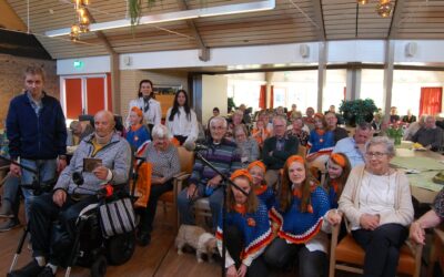 Verpleeghuiskoor en kinderkoor vieren jubileum in “Talmahof” met bijzondere filmproductie